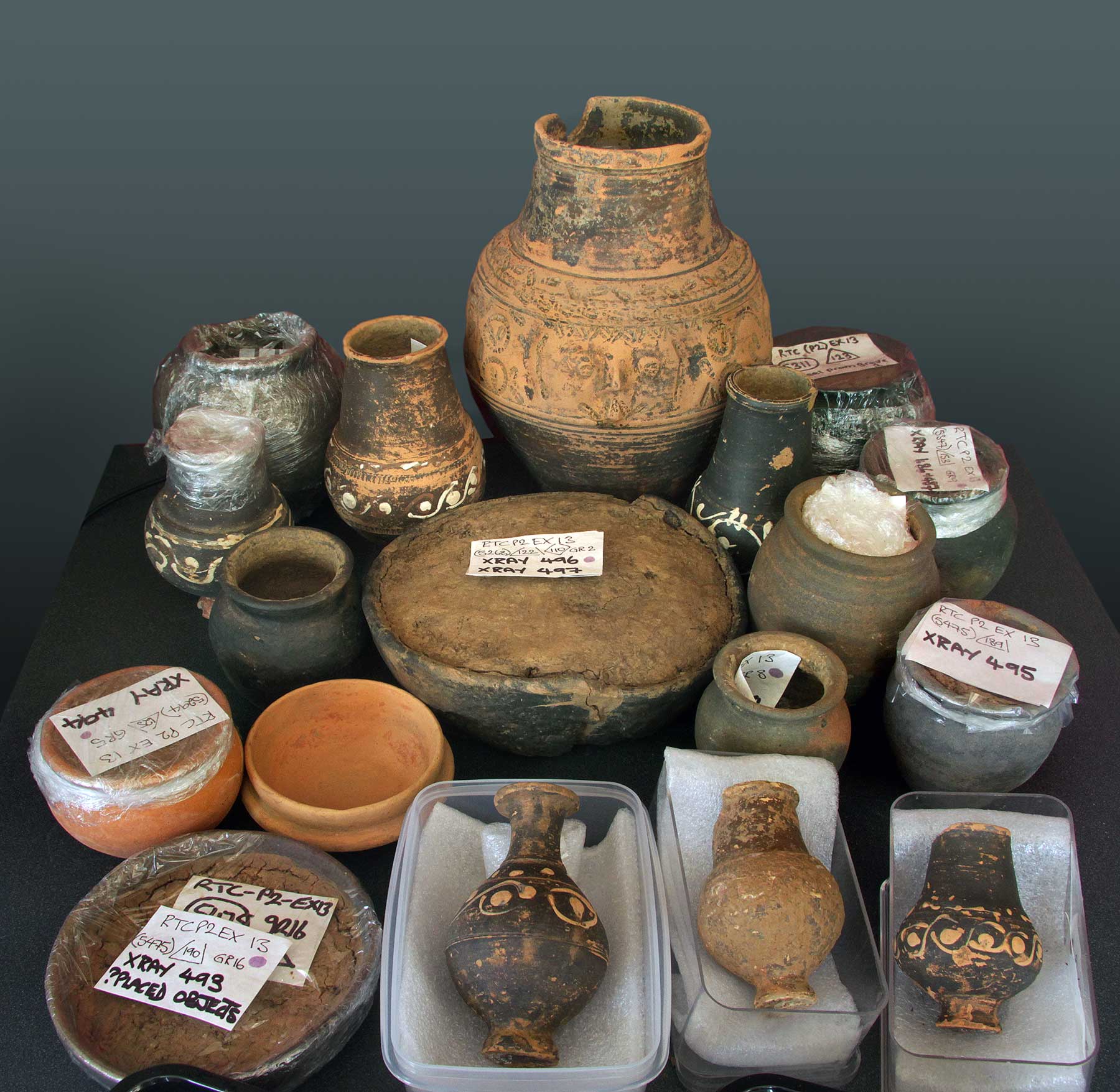 Ceramics for the Roman graves - Rhodaus Town  Images: Canterbury Archaeological Trust 