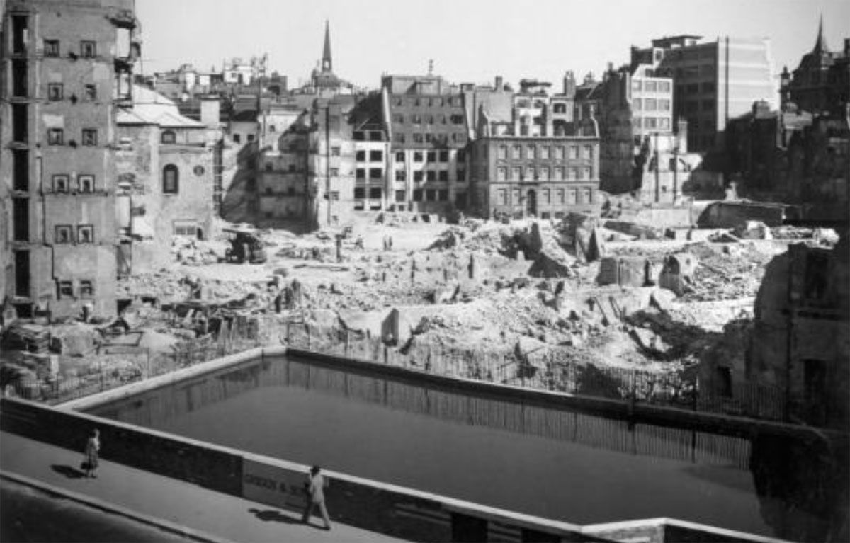 Emergency Water Supply for WWII at Queen Victoria Street, Arthur Cross Fred Tibbs Credit © Museum of London, By Kind Permission of The Commissioner of the City of London Police