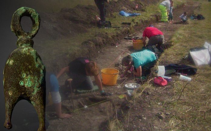 [Image] Copper pendant and excavations at East Chisenbury midden